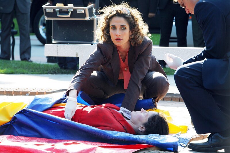 Das vierte und letzte Opfer des Taximörders führt Stella Bonasera (Melina Kanakaredes) zu einem Taxiunternehmen, für das der Täter einmal gearbeitet haben muss. – Bild: CBS BROADCASTING INC.