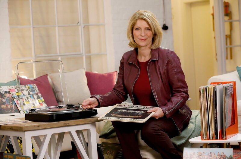 Er wandert durch den Kopf und will nicht mehr verschwinden: der Ohrwurm. Wie eine Melodie zum Ohrwurm wird und wie wir ihn wieder loswerden, beantwortet uns Susanne Holst bei „Wissen vor acht – Mensch“. – Bild: ARD/​Mike Christian