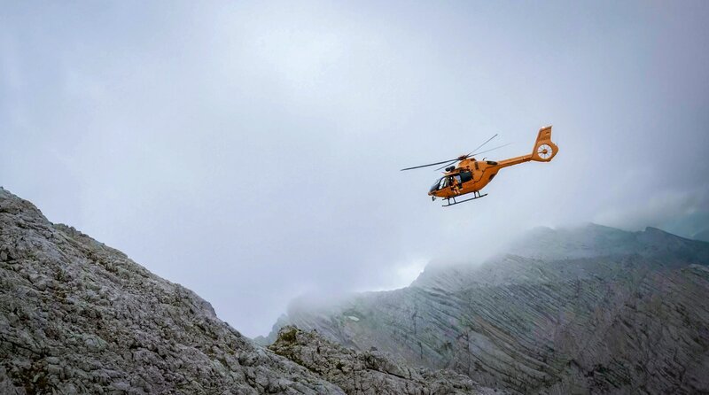 Ein Einsatz der Bergwacht Ramsau. – Bild: BR /Timeline Production Ein Einsatz der Bergwacht Ramsau. – Bild: BR /Timeline Production