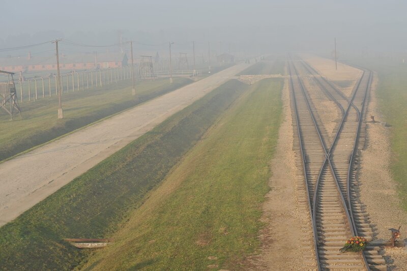 Die Entladerampe von Auschwitz – Bild: ZDF