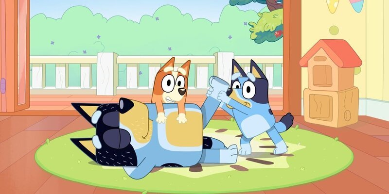 L-R: Bandit, Bingo und Bluey – Bild: Disney Channel