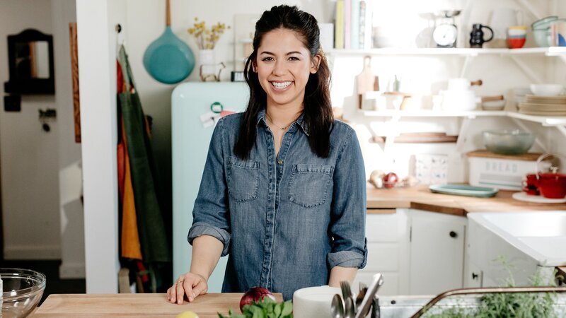 Molly Yeh – Bild: Chantell Quernemoen /​ Focus MW0208_0002 /​ Television Food Network, G.P. All Rights Reserved.