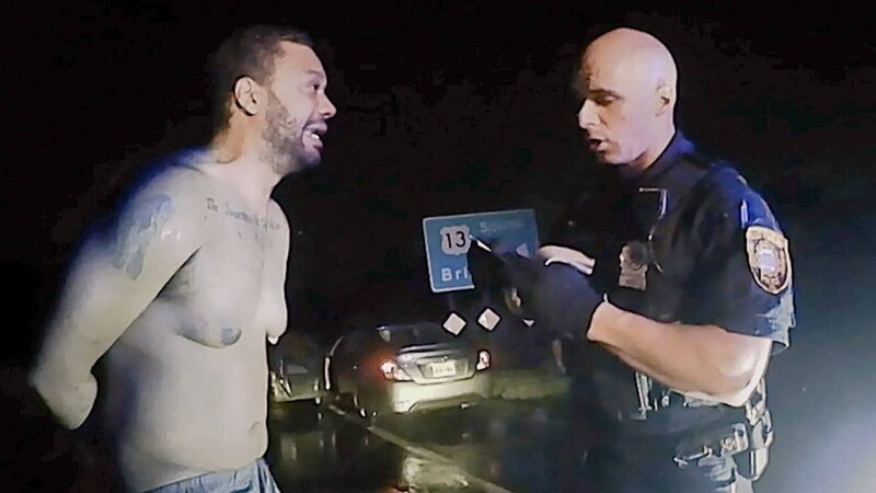 Der Verdächtige und der Polizist – Bild: Sky Crime (ITAL)