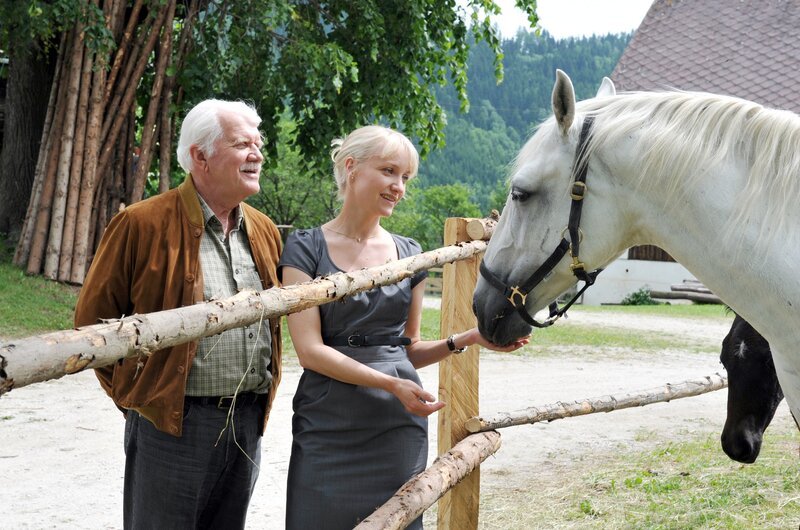 Werner Prinz (Ernst Lenz), Eva Herzig (Katharina Lenz). – Bild: ORF III