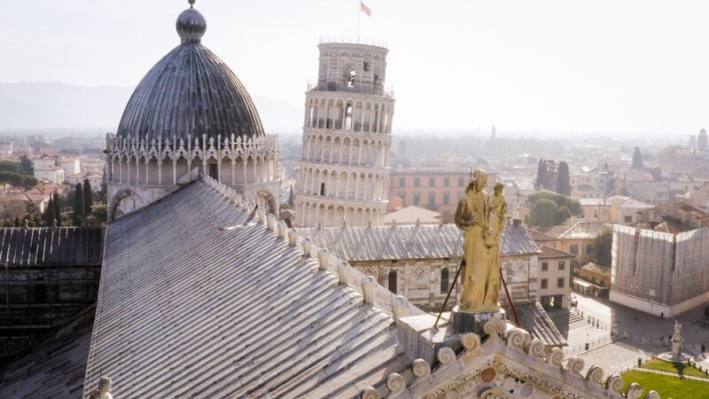 Der schiefe Turm von Pisa neben der Kathedrale – Bild: RTL / INA Der schiefe Turm von Pisa neben der Kathedrale – Bild: RTL / INA