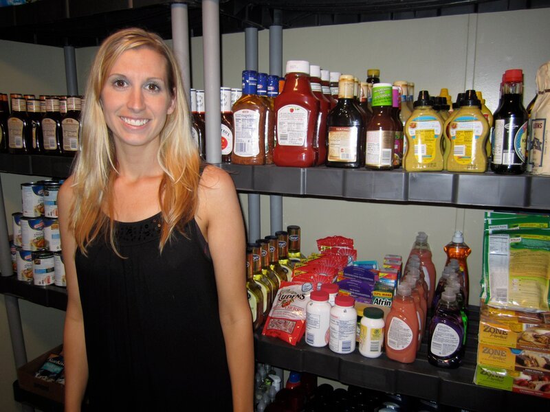 Michelle with stockpile. – Bild: Discovery Networks