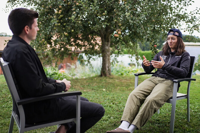 Kehrseite – Abseits des Erfolgs, Mathilde Gremaud, Staffel 1, Folge 6, Calvin Stettler und Mathilde Gremaud – Bild: SRF2