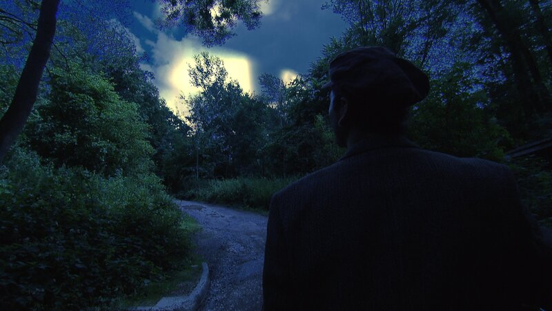 UFO von einem Feldweg in Nanesti, Rumänien. – Bild: FOX /​ National Geographic Channels International