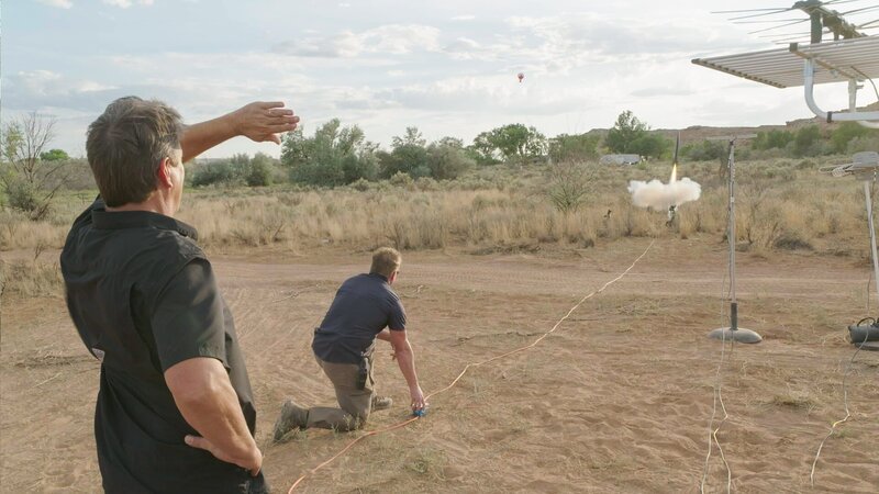 L – R: Jim Royston, Travis Taylor – Bild: boxusair /​ Prometheus Entertainment /​ THE HISTORY CHANNEL