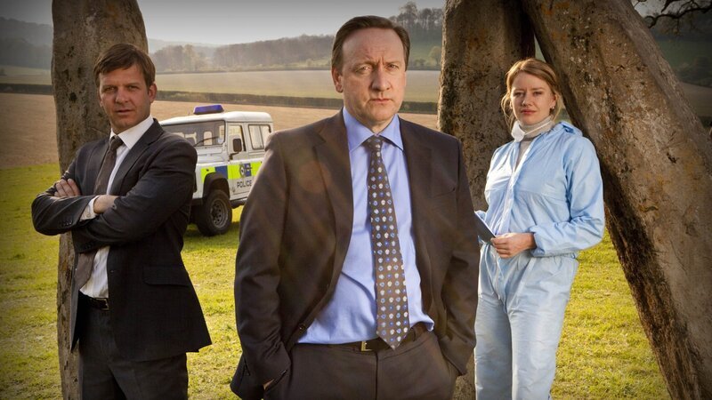 V.l.: DS Ben Jones (Jason Hughes), DCI John Barnaby (Neil Dudgeon), Kate Wilding (Tamzin Malleson). – Bild: ZDF und Mark Bourdillon