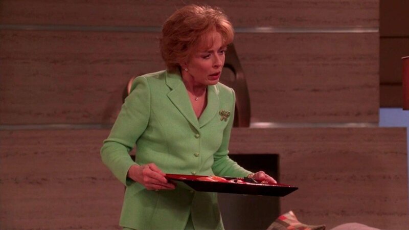 Evelyn (Holland Taylor) – Bild: Warner Brothers