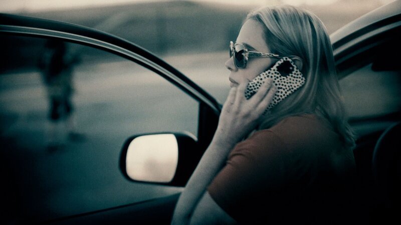 Eine Frau telefoniert mit einem Mobiltelefon – Bild: uklib /​ © Crime + Investigation /​ A+E Networks