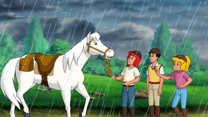 Sabrina fürchtet sich vor Bibi, nachdem ein Blitz über ihr eingeschlagen ist. – Bild: ZDF und Kiddinx – Berlin