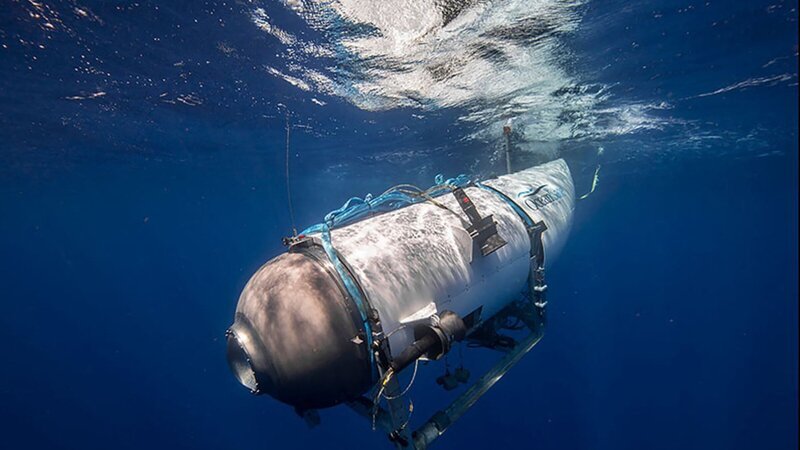 13 Mal erreichte das Mini-U-Boot Titan mit Passagieren das Wrack der Titanic in 3800 Metern Tiefe. – Bild: ZDF und OceanGate Expeditions