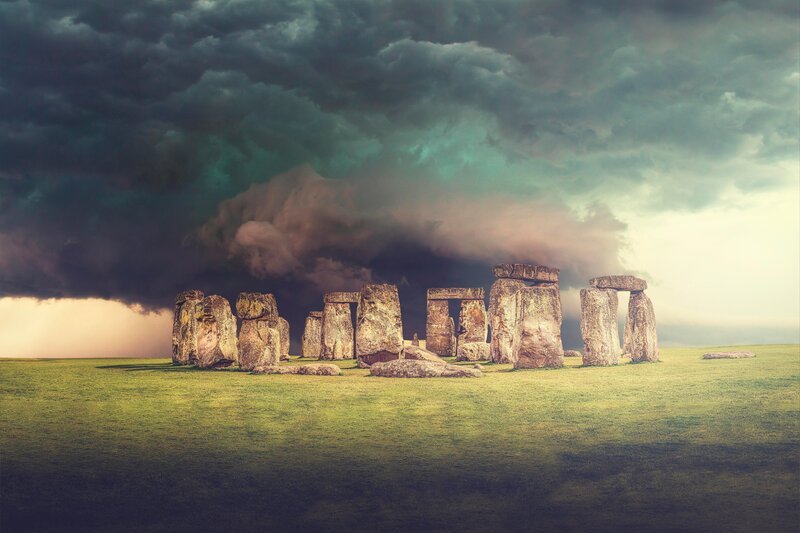 Monolithen, Wolken, Sturm-Bild. – Bild: ELG21