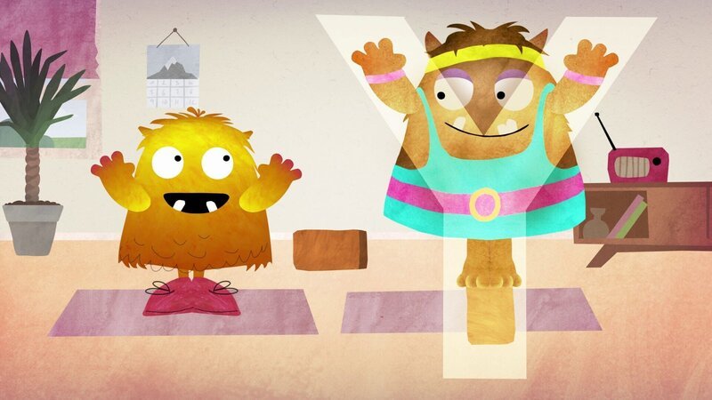 Nitso macht mit seiner Oma Yoga. – Bild: KiKA/​Filmakademie Baden-Württemberg GmbH/​Eagle Eye