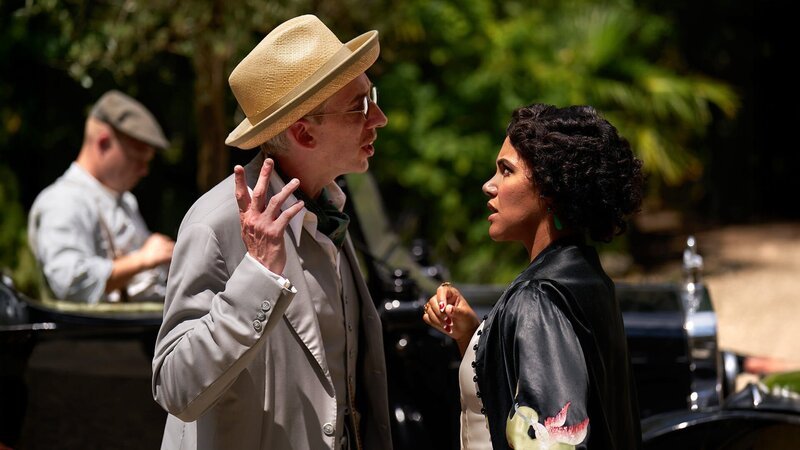 Vincenzo Danioni (Pasquale Esposito) und Claudine Pascal (Lily Frazer) – Bild: Beta Film