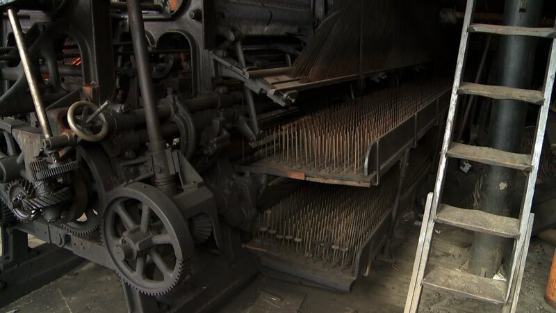 Scranton, PA: The old loom left in the factory. It would have made them tons of money through scrap metal, but won’t fit in the back of Jay’s truck. – Bild: National Geographic