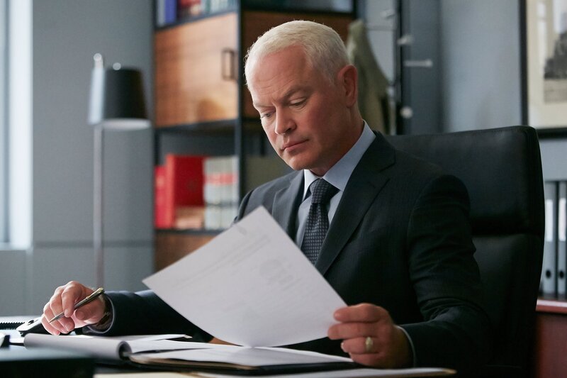 SUITS -- „The Hand That Feeds You“ Episode 609 -- Pictured: Neal McDonough as Sean Cahill – Bild: Ian Watson/​USA Network