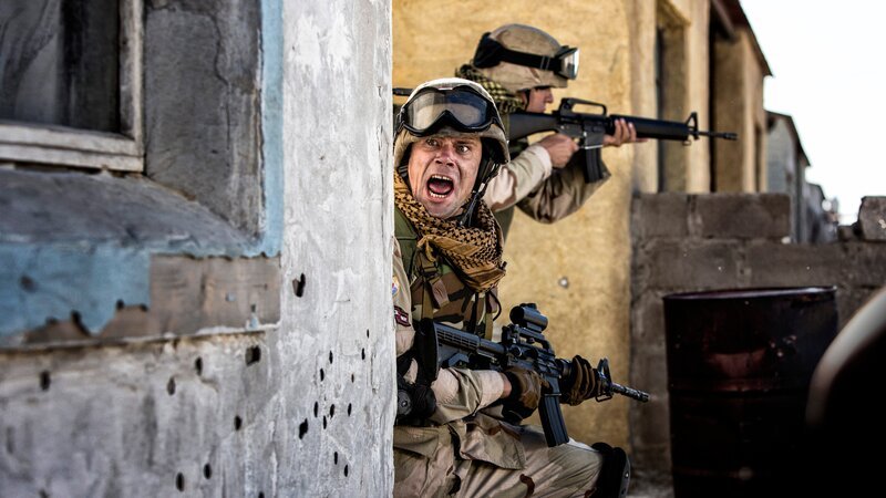 CAPE TOWN, SOUTH AFRICA- (Actor) Sgt Randy Ramaglia during battle. – Bild: National Geographic Channel