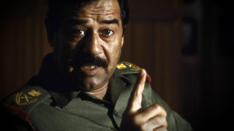 Saddam Hussein ist bekannt für seine brutale Unterdrückung der Opposition. – Bild: ZDF und PBS