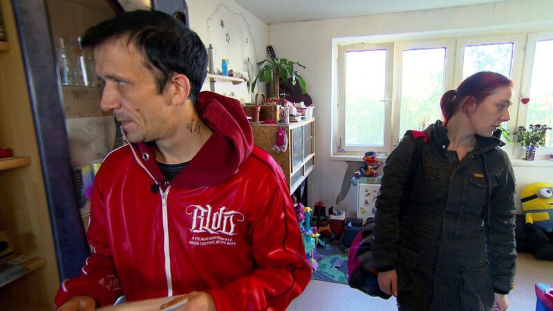 Krise bei Dennis (41) und Vanessa (28): Trennt sich das Ehepaar? – Bild: RTLZWEI, TMG, Odeon Entertainmen