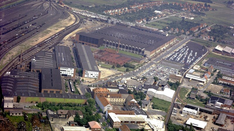 Ehemaliges Karmann Werk im Osnabrücker Stadtteil Fledder. – Bild: NDR/​filmteam Papstein/​Bildstelle Osnabrück