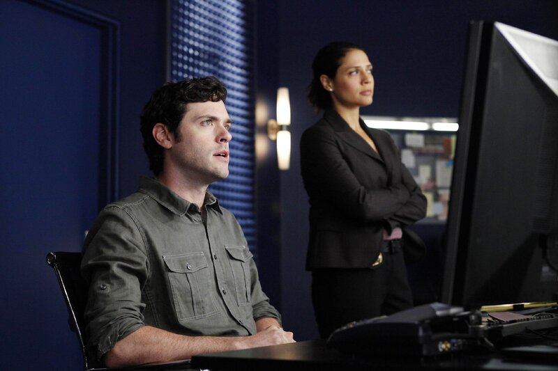 Eli Loker (Brendan Hines) und Det. Sharon Wallowski (Monique Gabriela Curnen) – Bild: MG RTL D /​ Fox