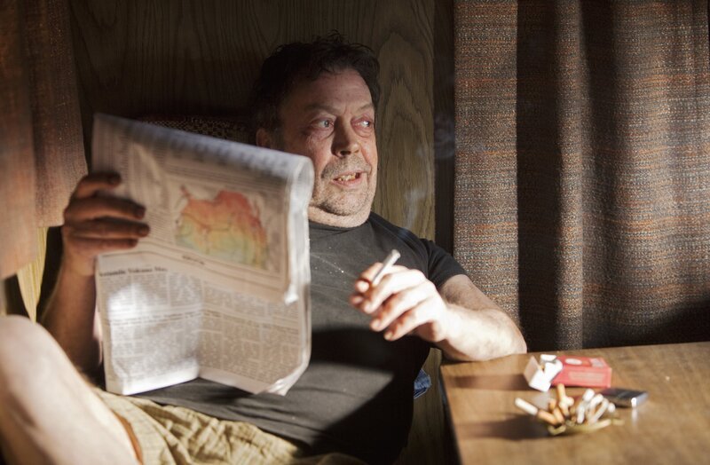 Der Fürst der Finsternis? Billy Flynn (Tim Curry) … – Bild: American Broadcasting Companies, Inc. /​ Adam Rose