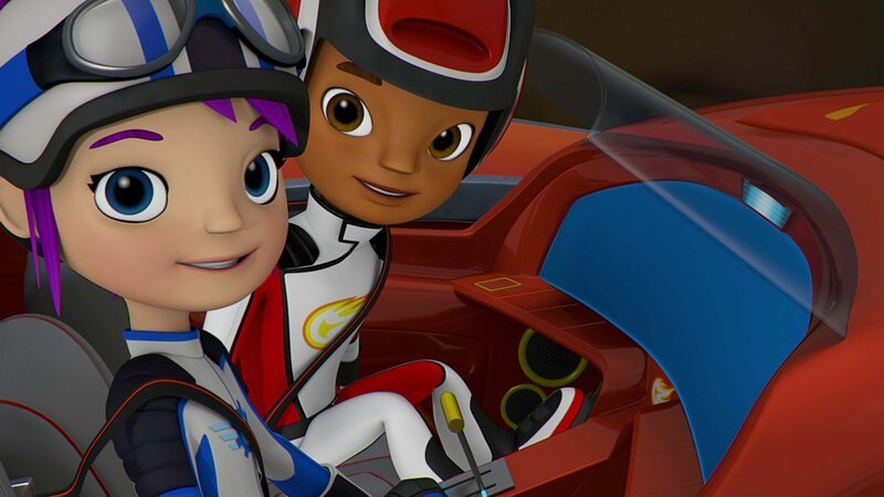 L-R: Gabby, AJ – Bild: ViacomCBS