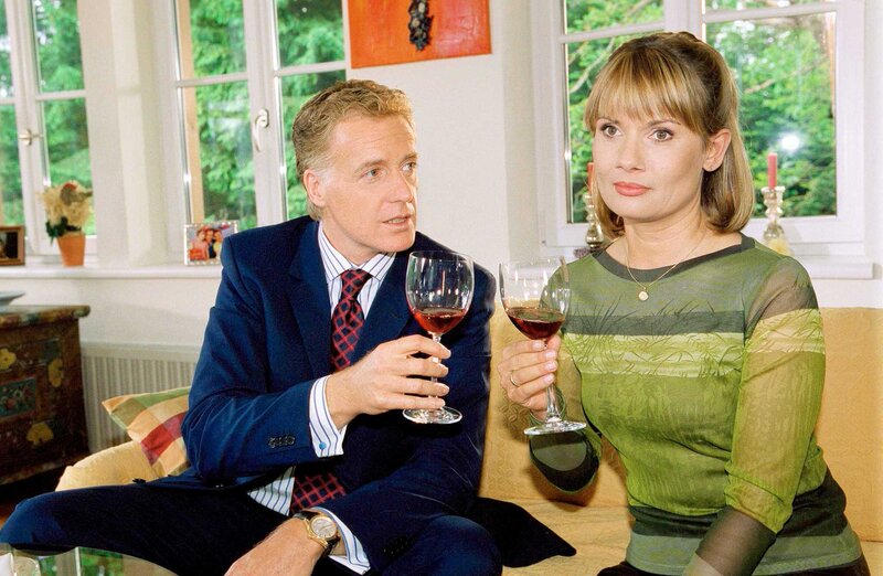 Albert Fortell (Felix Hofstätter), Jenny Jürgens (Ruth Hofstätter). – Bild: ORF/​Hubert Mican