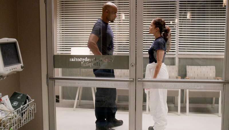 Robert Sullivan (Boris Kodjoe, l.); Andy Herrera (Jaina Lee Ortiz, r.) – Bild: ORF/​Disney/​ABC