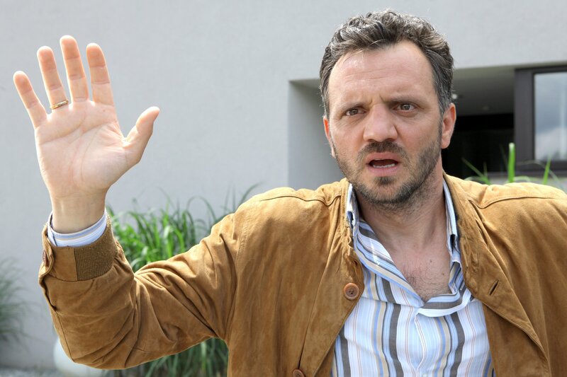 Roland Silbernagl (Oberstleutnant Riesling). – Bild: ORF 1