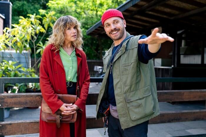 Anke Engelke als Maria Lampe und Edin Hasanovic als Hakan – Bild: Amazon MGM Studios