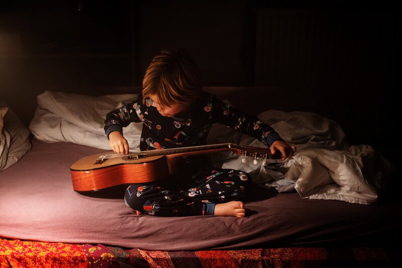 Rickerl - Musik is höchstens a Hobby – Bild: ORF/​Entertainment/​Giganten Film/​Alessio Maximilian Schroder