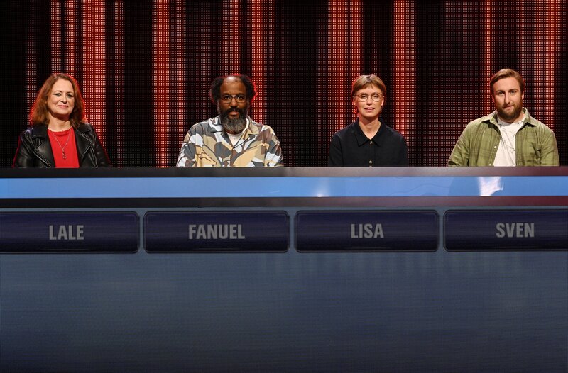 Die Kandidat:innen (v.l.n.r.): Lale Özren, Fanuel Telke, Lisa Oelmayer und Sven Winter. – Bild: ARD/​Uwe Ernst