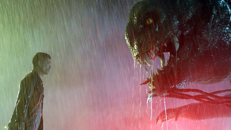 Aus dem Mekong taucht eine riesige Kreatur auf und hinterlässt eine Schneise der Verwüstung. – Bild: RTLZWEI