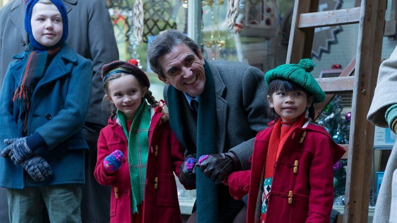 Patrick Turner (Stephen McGann, m.) – Bild: AXN