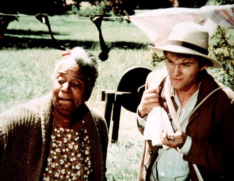 Eigentlich will sich John-Boy (Richard Thomas, r.) für zwei Tage in der einsamen Montgomery-Hütte einquartieren, um in Ruhe eine Geschichte für die Zeitung zu schreiben, doch es kommt anders als geplant … – Bild: Sat.1 Gold