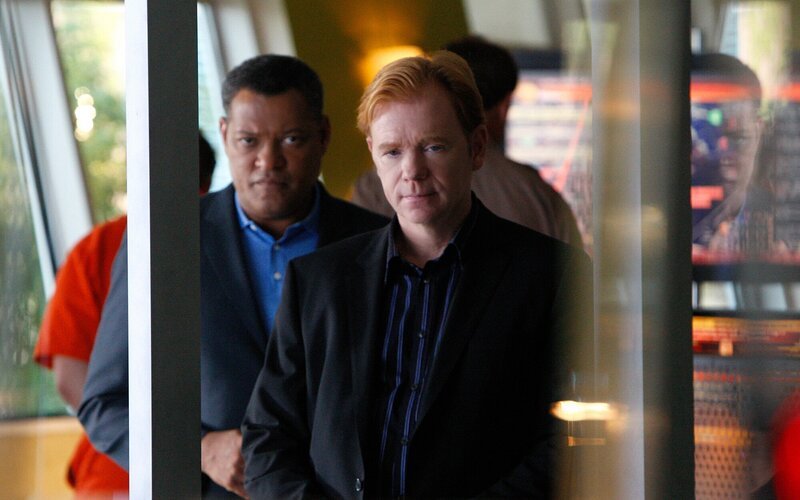 Dr. Ray Langston (Laurence Fishburne); Lt. Horatio Caine (David Caruso). – Bild: CBS BROADCASTING INC.