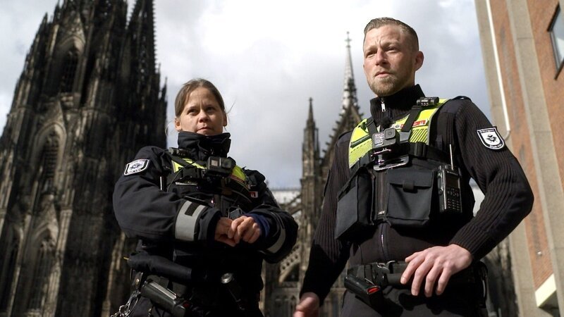 Wasser, Gastro, Ordnungsamt – Bild: RTL /​ Thomas Pechlof