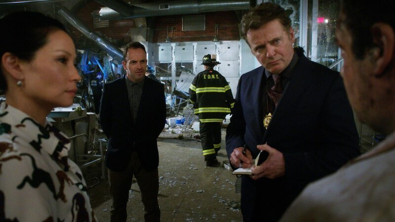 L-R: Sal (Elizabeth Banks), Lily Tucker-Pritchett (Aubrey Anderson-Emmons). – Bild: ViacomCBS /​ Richard Foreman Jr SMPSP