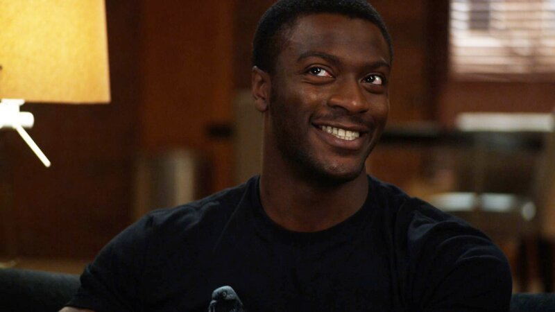 Alec (Aldis Hodge) muss sich als Diamantenprofi ausgeben um einen Raub aufzuklären. – Bild: RTL Crime