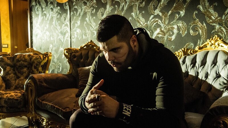 Genny Savastano. – Bild: AXN Black