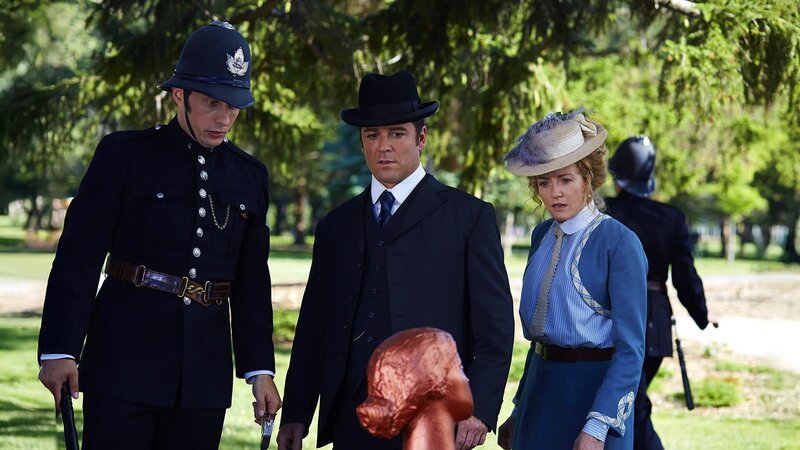 L-R: George Crabtree (Jonny Harris), William Murdoch (Yannick Bisson) und Thomas Brackenreid (Thomas Craig) – Bild: Shaftesbury