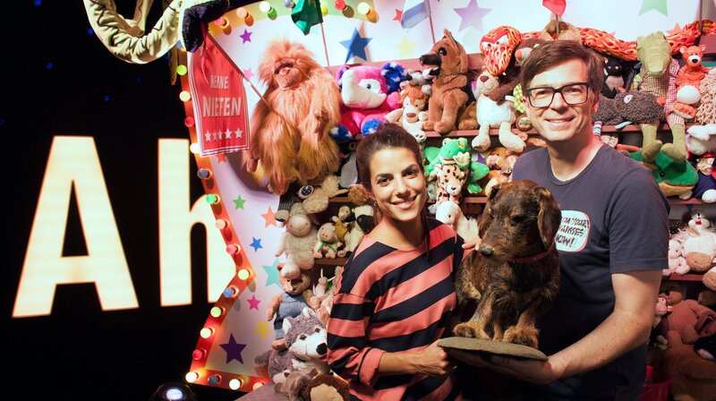 Clarissa und Ralph beschäftigen sich heute mit dem Thema „Fünf nach Tier“. – Bild: WDR/​Thorsten Schneider