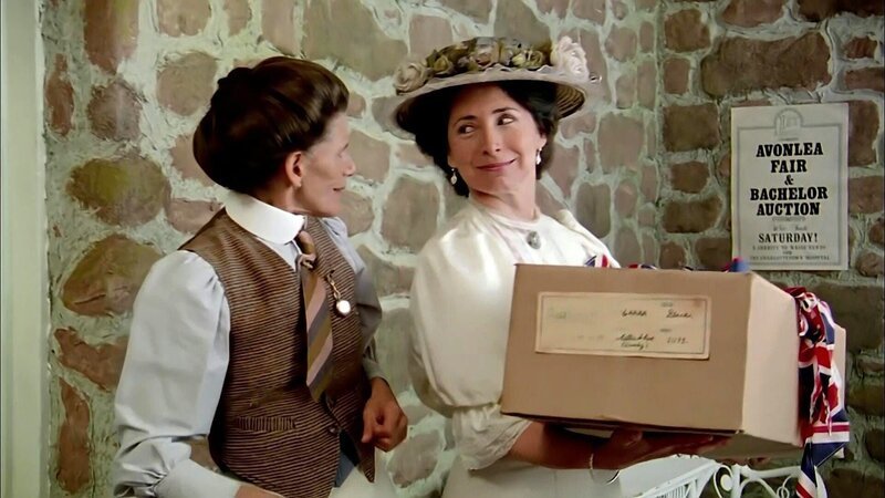 Hetty King (Jackie Burroughs), Muriel Stacey (Marilyn Lightstone) – Bild: Bibel TV