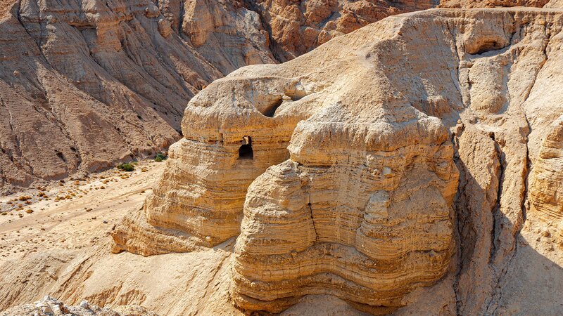Qumram-Höhle Vier – Bild: THE HISTORY CHANNEL /​ A+E Global Media /​ Sean Pavone