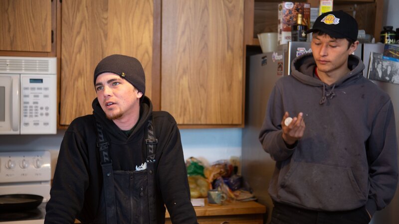 Chris McCully and friend Wilson. – Bild: Discovery, Inc. All Rights Reserved.