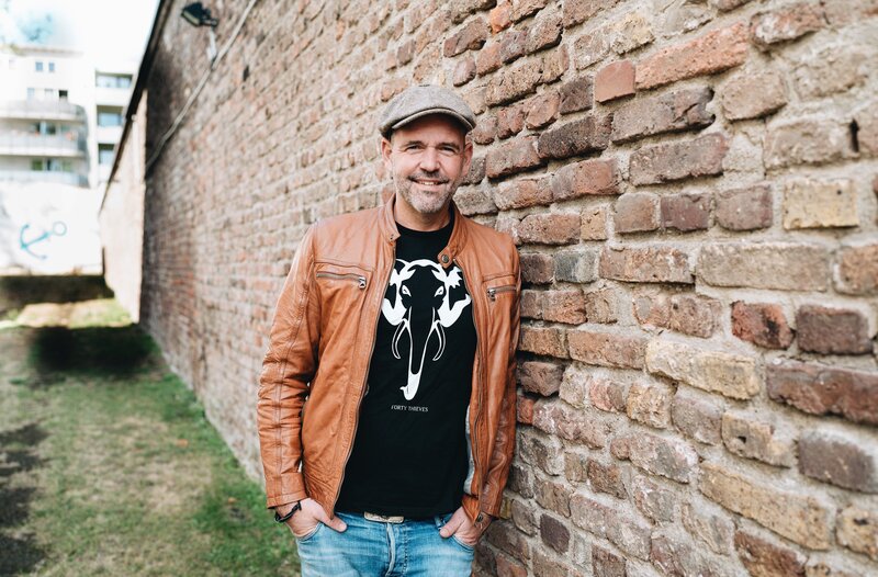 Dr. med Heinz-Wilhelm Esser. – Bild: HR/​WDR/​Annika Fußwinkel